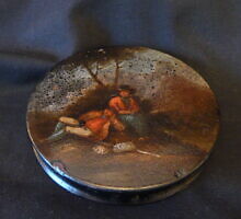 Cow hoof snuff box with pewter lid
